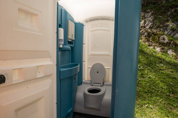 Best Portable Restroom Removal and Pickup  in Beardstown, IL